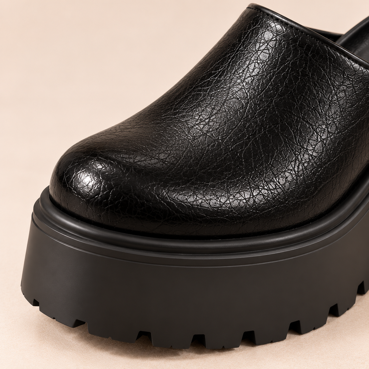 Women's Platform Mule Clogs with Rounded Toe and Chunky Lug Sole alternate view